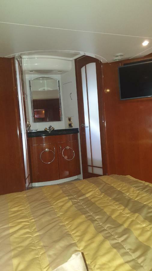 Xclusive 22M Air Conditioned 3-Luxury Bdr Lovely Yacht Hotel Eilat Exterior photo