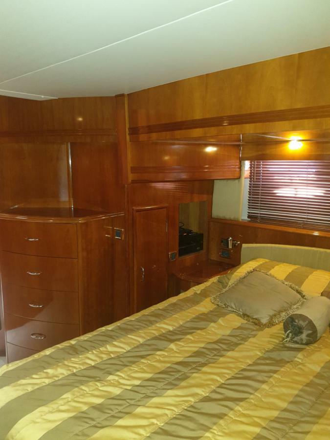 Xclusive 22M Air Conditioned 3-Luxury Bdr Lovely Yacht Hotel Eilat Exterior photo